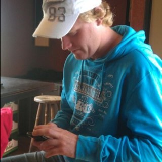 talipan87's profile picture. 