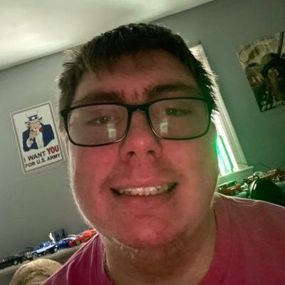 I love me,love to play ps4. I love country music. I’m 22loving life if I can 🫥