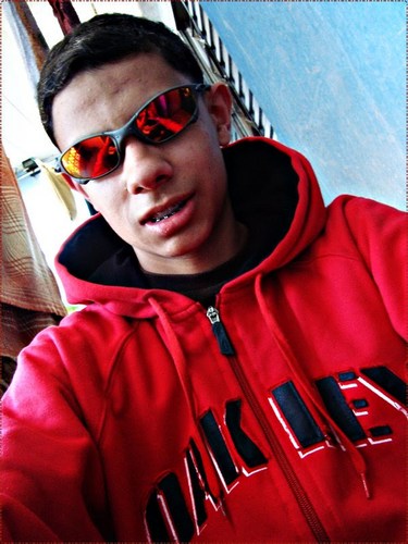 Não sou 'Boyziinho' tenho apenas oq precisso,e da forma q conqisto me orgulho...
Afinal vilherão de esforçoo apenas meus;