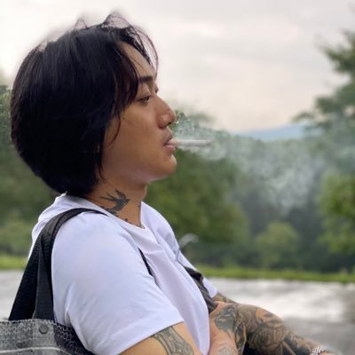 DqW8DLuYrujCXV0's profile picture. 