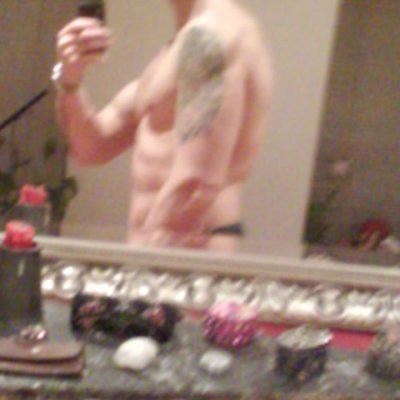 I am looking for horny women to chat (with and without cam), make calls, exchange pictures, get to know each other, meet.