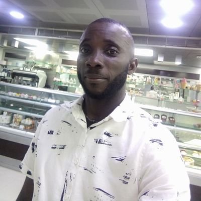 A young Hard working man with the fear of GOD. ||Logistics ||E-Hailing ||Real Estate Consultant ||Wears&Fashions. 
Arsenal Fan/@Davido Fan. Bolt Driver confirm.