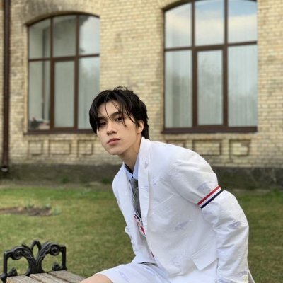 ⓘ #NCT and #WayV stan ー 101% loving
#黃冠亨, love all unit but mostly hype wayv && loves to interact with my moots! 🍄💗