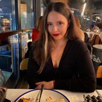 İD (@iremdgl) Twitter profile photo