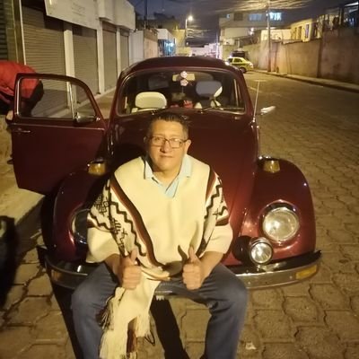 stuar11donoso's profile picture. Cocinero, estudiante de la Udla admin empresa apasionado por mis dos sobrinos y mis padres, billar, baloncesto, fútbol, deportivo Quito y Atlético de Madrid