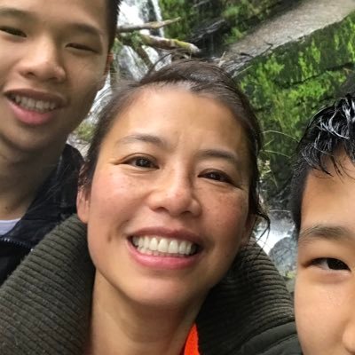 Polly_LeeP's profile picture. 