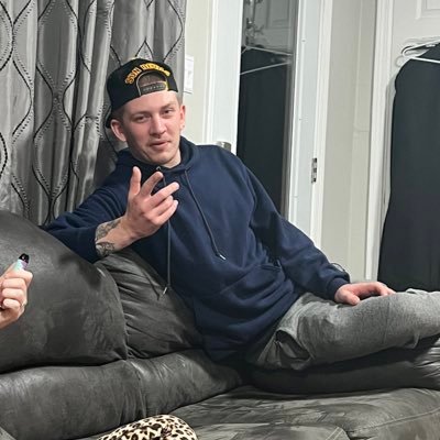 Big Lo a.k.a. 5-Lo / He / Louisiana’s #1 drinker / Tinder Connoisseur / Top 5.6% OF Creator / Straight out the cellie and into your heart ❤️️😏