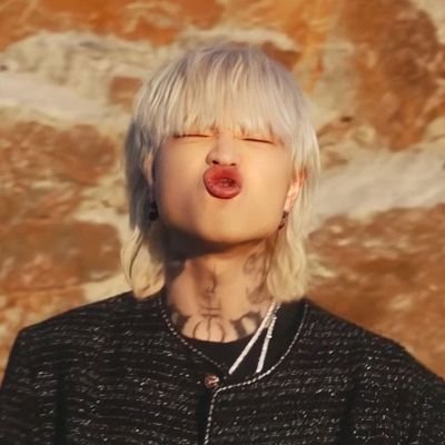 ♡~BTS, TXT, ASH ISLAND~♡