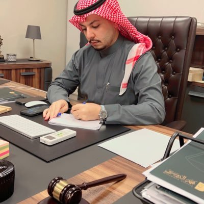 مُحامِ مرخص من @MojKsa والمدير العام لشركة محمد عبود الدوسري للمحاماة و عضو اساسي في @saudi_sba و خبير معتمد من وزارة العدل فروعنا ( جدة-الرياض-الخبر)