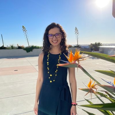 AnnikaKraft_'s profile picture. Plant mom 🪴🌱 Pickleballer 🏓😎 Believer 🙌🏻🙏🏻Chemistry education researcher 👩🏻‍🏫 #UVACER