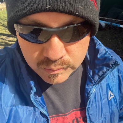 ZuperbeasT's profile picture. #HombreFiduciario - Vicariously, I live while the whole world dies. Much better you than I.