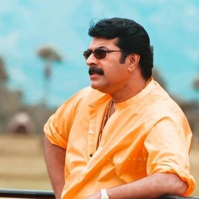 കർണാടകയിലെ ബെല്ലാരിയിലുള്ള ഒരു പോത്ത് കച്ചവടക്കാരൻ ...🔥
പേര് രാജ 💥 ബെല്ലാരി രാജ 😎