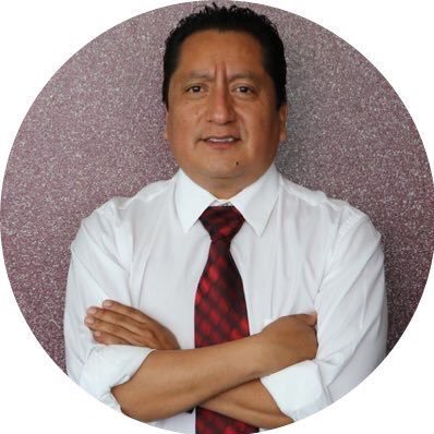 Soy un hombre feliz ! lector 📚 poeta, apredriz de corredor 🏃🏻♂️ padre de mis adorados Emiliano y Valeria. Diputado local LIX Y LXI legislatura Oaxaca