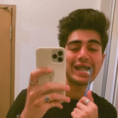 chargrgrgls's profile picture. taylor swift's only begotten son