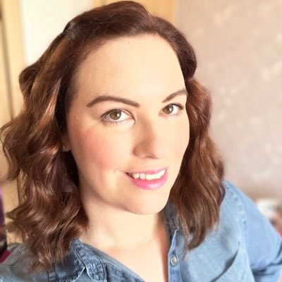 Blogger | Comms & engagement manager | Other half of @standardeditor | #PRfriendly | #CommsHero | 📧 rachaelstray@gmail.com | Views are mine