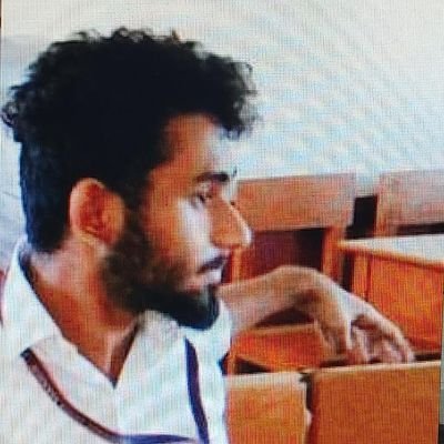 Struggling with life and economics. Masters, University of Hyderabad ☭