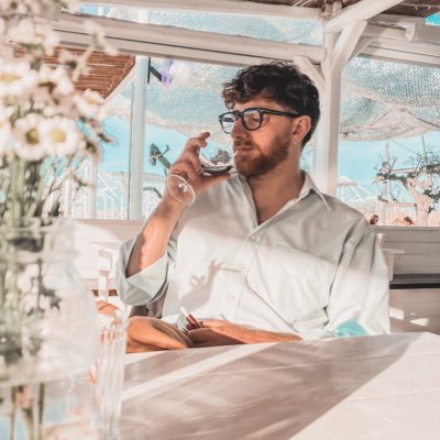 AleIannascoli's profile picture. 🍷