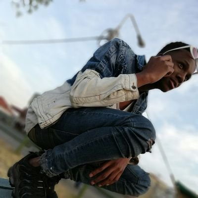 Aj_Almightiful's profile picture. Retraced  into the ways of my ancestors and found power💣💥 Unkunzi emnyama abayikuza uhlaba Xha ithi iyahlaba , ingahlabi, ubeve besithi Rhadu  .