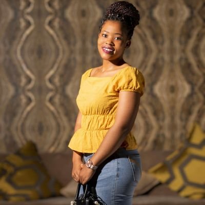 God First🙏|Anglican🙌| Xhosa💯| Analytical Chemist👩‍🔬| Taurus♉😍| •Live•Laugh•Love♡
