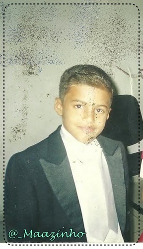 15 anos,feliz,Jogador,Carinhoso,Quer saber mais segue e fica sabendo!