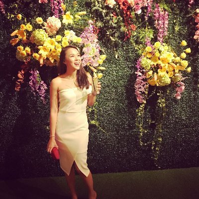 Annieelee2's profile picture. investor  travel . Defi.*  shopping  eating  skateboarding