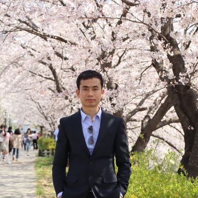 Dolualemagar's profile picture. “पुरुष भएर रुनु हुन्न भन्छन्, परेलीको बन्धनमा कहाँ अडिन्छ र आँसुको सागर?