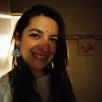 MaiaFLopez's profile picture. Ecologista, yogini, futura economista, porteña y académica 🌎🧘🏻‍♀️📈♥️