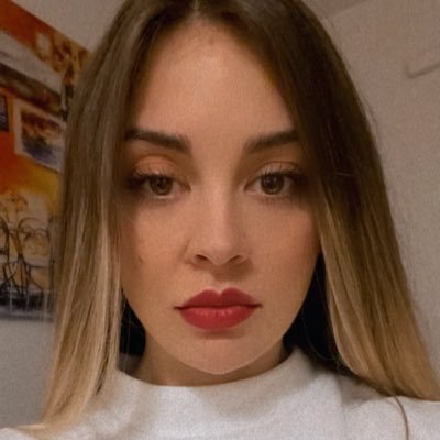 MonikaStoyanov_'s profile picture. Aspiring iOS Developer 👩🏼‍💻