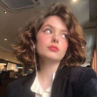 The woman (@tarmeim) 's Twitter Profile
