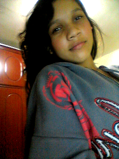 Abaixo de Deus & acima das Recalcadas , (yn)
http://t.co/K5iFES4H39