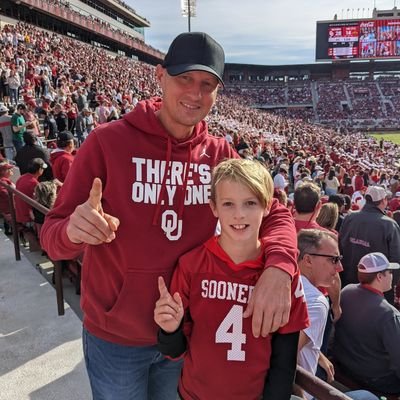Why come I cant eat steaks n skrimmps errr day?  
Sooner class of 17. 
Metal🤘🤘head.
#fuckcancer  #BoomerSooner