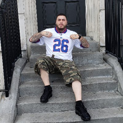 Hello world, new Twitch creator here! Looking to create amazing content doing what I love with an awesome community. Support ya boy and follow me, link in bio.