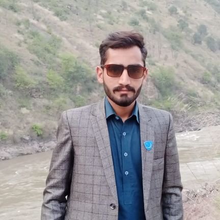 choose the good person in life. Who will never leave you alone Friendship is a great blessing of Allah. Appreciat it and be sincere...