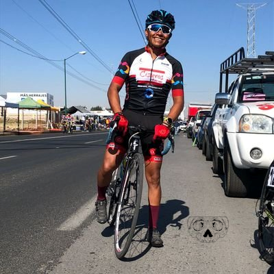 buen cuate., y ciclista..! instagram: CHARLY.BARCENAS