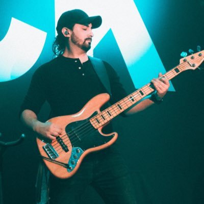 Songwriter/Guitarist, Bassist for Priscilla Block, former dairy farmer 🐄 Cheesehead 🧀