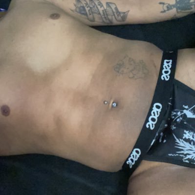 18+ Sub Verse Bottom Usually Always Horny 🖤🤤 Hit Me Up If You Wanna Hookup And Film 🎥