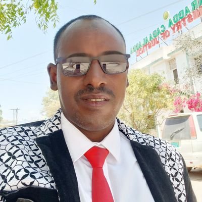 I am Keyse Hassan Gabobe, i was born in Gabiley in 1980, i have BBA of Amoud university, i have worked Candlelight, Oxfam, Save the Children and NAGAAD