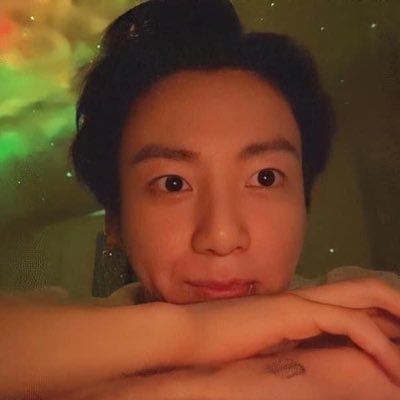 MULTIFAN ● I like to keep it lowkey ● 🇵🇭 ● Soon🇰🇷 ● 🐰여기저기 ● I only use this account whenever I feel like using it ● inactive