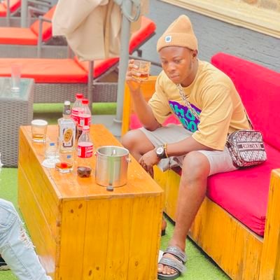 FatunmiseTunde's profile picture. 0808758
