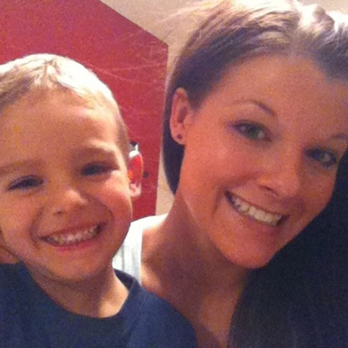 emilyarnold32's profile picture. 