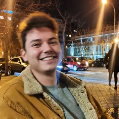 Graduado en Bioquímica y Máster en Biomedicina Molecular en la @UAM_Madrid | Actualmente investigando en https://t.co/ydc6tvtPgz @CNIOStopCancer 🧫🧬📚