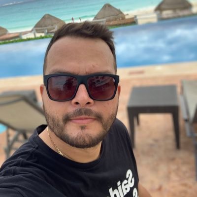 Marido da @cingridmoura, cruzeirense, ciclista peba, degustador de puro malte e pedreiro de software