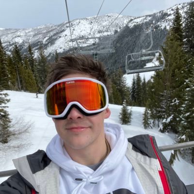 landon_cain's profile picture. TEXAN 🇺🇸