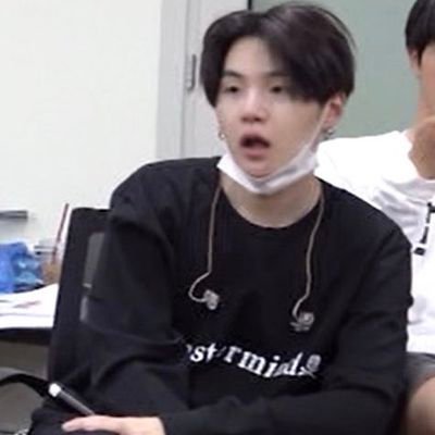 Fan account// Currently crying over @BTS_twt// 20💜