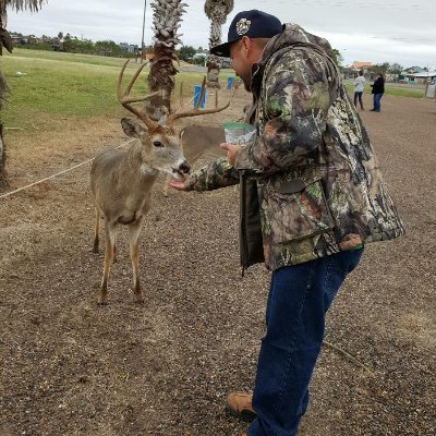 eli8395's profile picture. I speak my mind