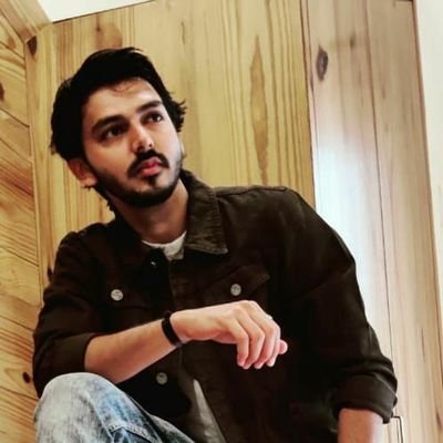 rashmitchudasam's profile picture. Realistic with the fictional touch.