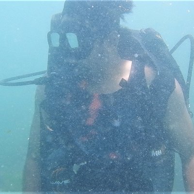 TheeraUla's profile picture. 