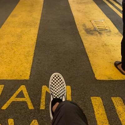 Rizalmarcos1's profile picture. PERLUKAN BENDA KELAKAR