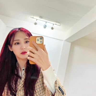 niquesemii's profile picture. aktu ui '24