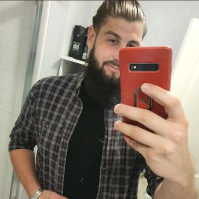 Just a hairy gamer 🤙 
Twitch: https://t.co/McSIPvbkDg
Instagram: https://t.co/IGB0j4e9oP
TikTok: https://t.co/dOIsDNF7Vr